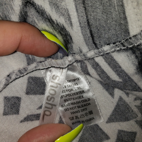 🌵Tribal Print Maxi Skirt - Picture 2 of 2